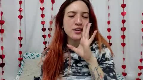 Ninaa fox online show from February 19, 10:31 pm