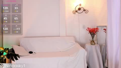    online show from December 6, 6:39 pm