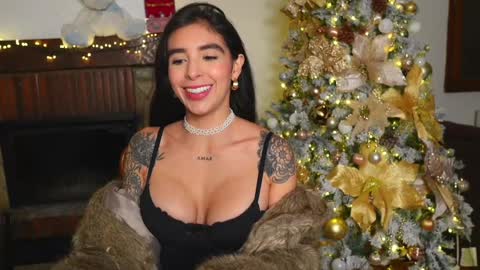 Snapshot of ninaclarkeoff chatting on December 2, 9:36 am Nina Clarke- Independent Model online show from December 2, 9:36 am