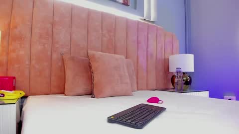 Nina  online show from April 7, 2:34 am