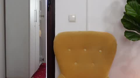 NinaCrystal online show from September 13, 6:35 am