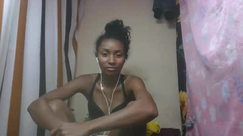 ninaeaa online show from December 20, 8:21 am