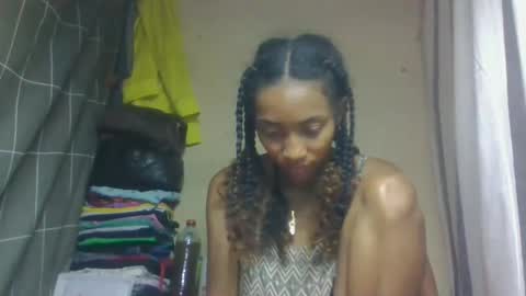 ninaeaa online show from April 19, 6:10 pm