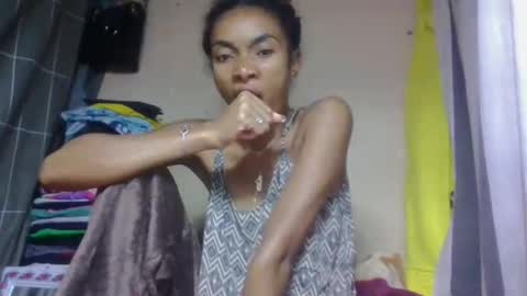 ninaeaa online show from April 21, 3:13 am