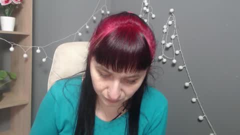 ninaflawlees online show from February 3, 1:05 pm