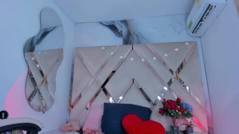 Snapshot of ninahtx chatting on September 15, 8:42 pm ninahtx online show from September 15, 8:42 pm