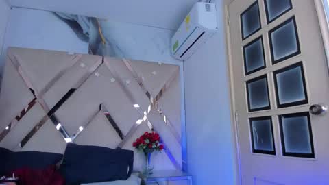 Snapshot of ninahtx chatting on November 16, 8:36 pm ninahtx online show from November 16, 8:36 pm