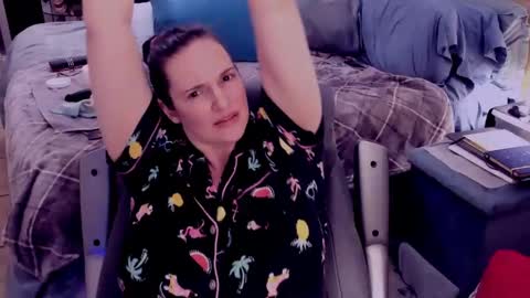 Snapshot of ninajaymes chatting on December 18, 11:19 pm Nina Jaymes online show from December 18, 11:19 pm