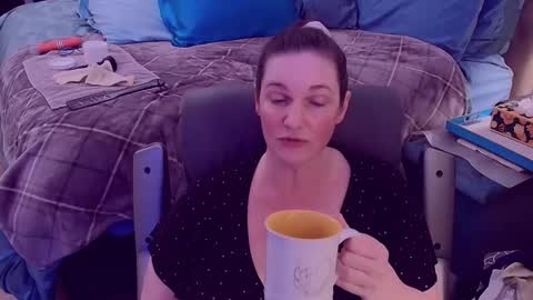 Snapshot of ninajaymes chatting on February 21, 12:17 pm Nina Jaymes online show from February 21, 12:17 pm