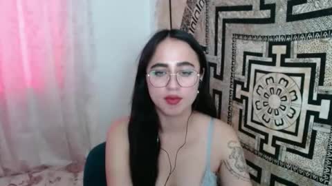 Snapshot of ninakravtz chatting on December 16, 9:20 pm N I N A online show from December 16, 9:20 pm