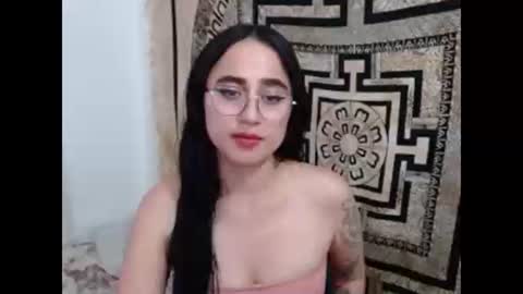 Snapshot of ninakravtz chatting on December 23, 10:12 pm N I N A online show from December 23, 10:12 pm