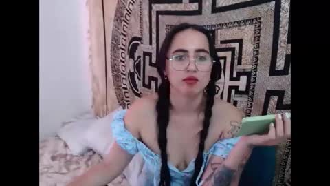 Snapshot of ninakravtz chatting on January 11, 6:44 pm N I N A online show from January 11, 6:44 pm
