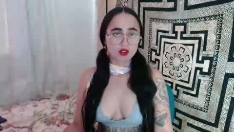 Snapshot of ninakravtz chatting on February 24, 9:20 pm N I N A online show from February 24, 9:20 pm