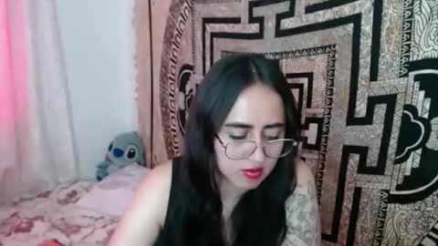 Snapshot of ninakravtz chatting on October 1, 2:56 pm N I N A online show from October 1, 2:56 pm