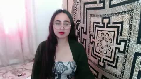 Snapshot of ninakravtz chatting on October 6, 4:59 pm N I N A online show from October 6, 4:59 pm