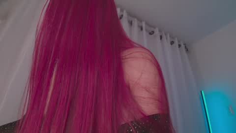 Snapshot of ninamichelle_ chatting on January 23, 1:08 am Nina online show from January 23, 1:08 am