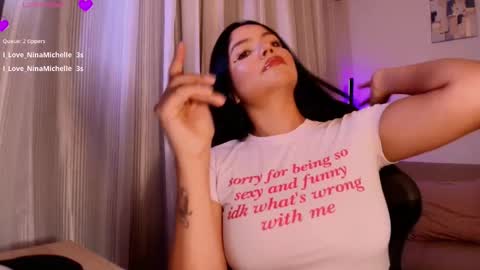 Snapshot of ninamichelle_ chatting on December 2, 11:00 pm Nina online show from December 2, 11:00 pm