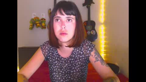 ninapellegrini17 online show from October 21, 11:38 pm
