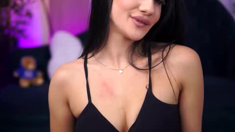 Snapshot of ninasolenne chatting on October 27, 6:45 pm Ninna online show from October 27, 6:45 pm