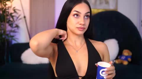 Snapshot of ninasolenne chatting on November 9, 7:23 pm Ninna online show from November 9, 7:23 pm