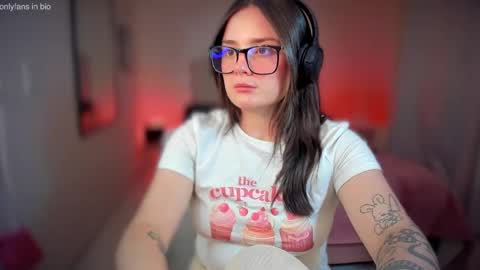 Snapshot of ninavolkov chatting on February 13, 10:22 pm ninavolkov online show from February 13, 10:22 pm