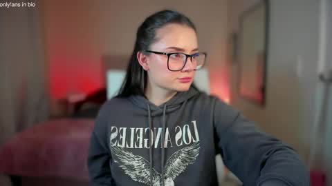 Snapshot of ninavolkov chatting on February 26, 12:27 am ninavolkov online show from February 26, 12:27 am