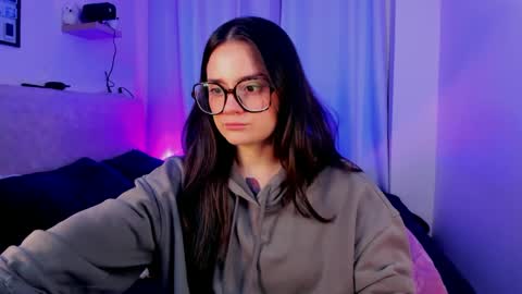 Snapshot of ninavolkov chatting on October 1, 11:33 pm ninavolkov online show from October 1, 11:33 pm