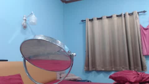 ninew online show from October 9, 3:32 pm