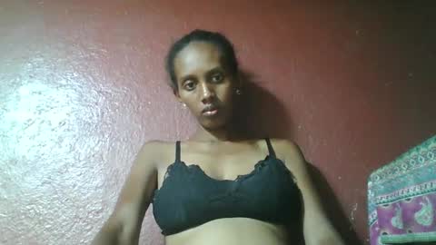 ninie246746 online show from January 19, 6:00 pm