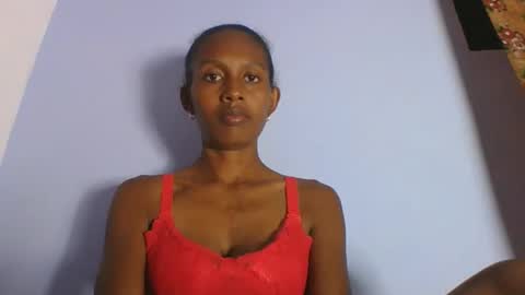 ninie246746 online show from February 19, 7:15 am