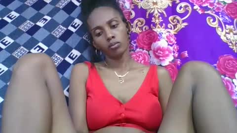 ninie246746 online show from April 16, 7:36 pm