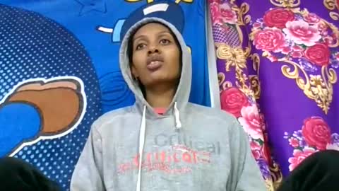 ninie246746 online show from June 9, 5:19 am