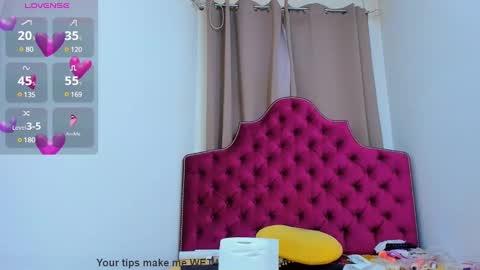 nina dee online show from January 7, 4:18 am