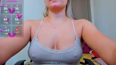 nina dee online show from January 17, 11:49 am