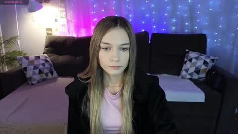 ninny_doll online show from March 8, 1:36 am