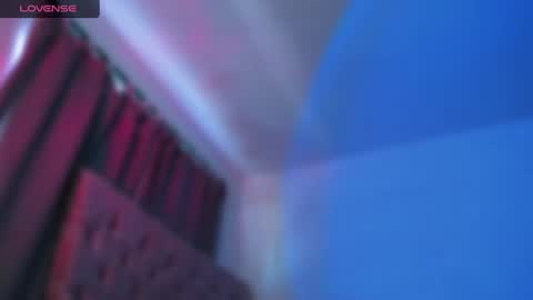 Snapshot of ninonbeart chatting on July 15, 12:54 pm Ninon Beart online show from July 15, 12:54 pm