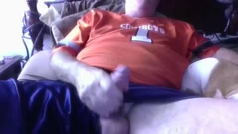 Snapshot of nipplechaser chatting on October 6, 4:26 pm nipplechaser online show from October 6, 4:26 pm