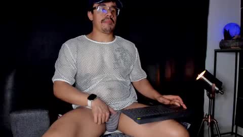 Steven online show from December 10, 2:38 am