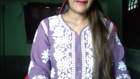 Snapshot of nisha_baby chatting on October 15, 9:42 am Nishu online show from October 15, 9:42 am