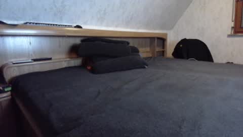 nixan85 online show from February 2, 10:06 pm