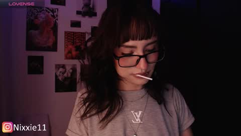 Nixxie  online show from November 22, 1:26 am