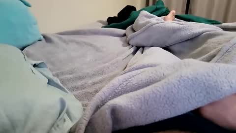 niyo1996 online show from February 16, 1:24 am