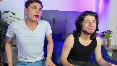 Noa and aaron  online show from May 7, 7:52 pm
