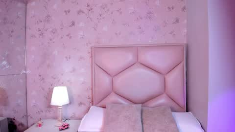   ambarsulliva  online show from October 29, 11:34 am