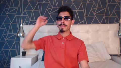 Noah online show from February 16, 8:05 pm