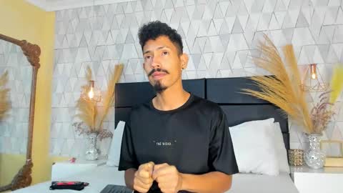 Noah online show from March 23, 8:13 pm