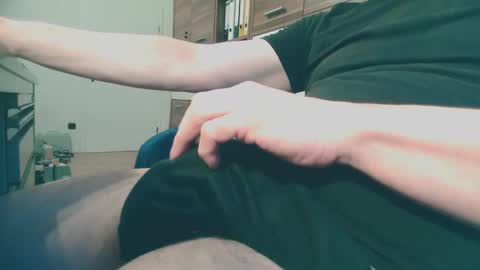 Snapshot of noah36a chatting on February 20, 4:46 pm noah36a online show from February 20, 4:46 pm