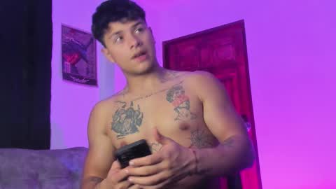 noah_223 online show from February 20, 6:10 am