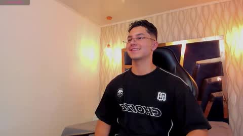 Noah online show from March 20, 5:18 pm