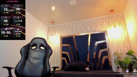 Snapshot of noah_clarkk chatting on April 26, 5:43 pm Noah online show from April 26, 5:43 pm